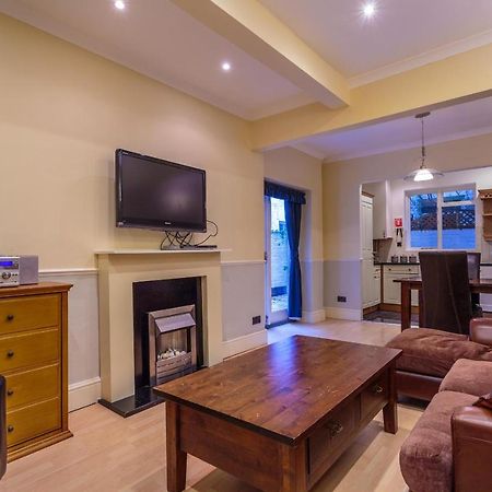 Castletown House Apartments Londra Esterno foto